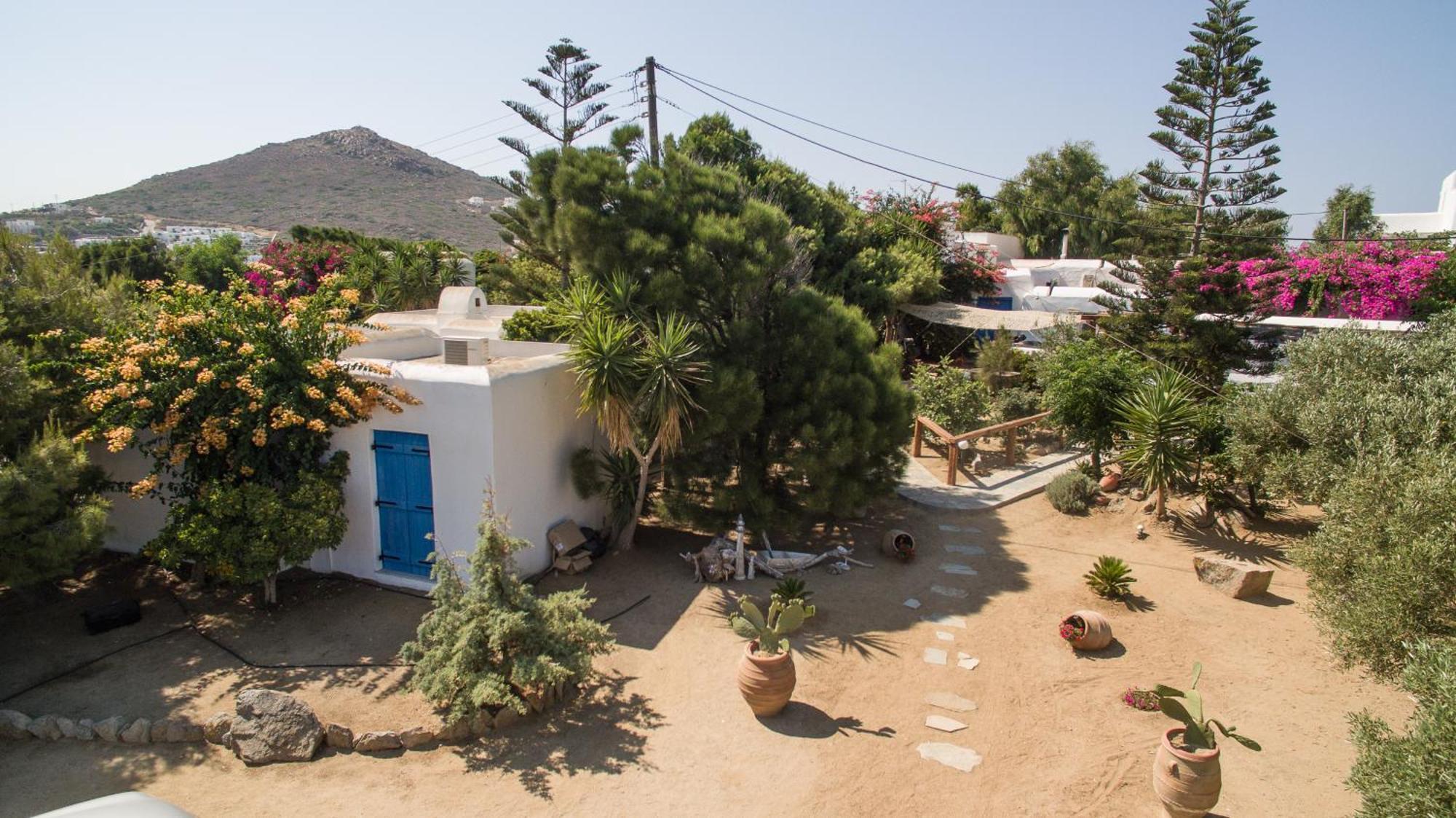 Sun Rock Boutique Suites Stelida  Extérieur photo